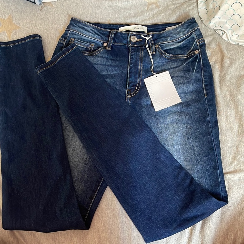 new with tags dark wash curvy jeans